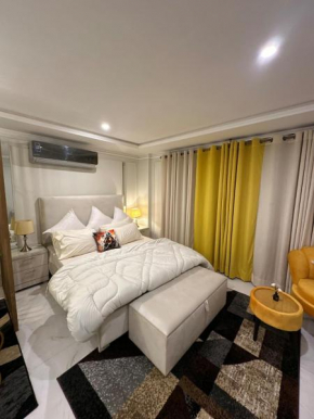 Modern and Luxury 1BHK Studio-Self Check-in-Eiffle